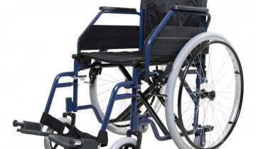 Able2 opvouwbare rolstoel blauw met afneembare hoepelwielen
