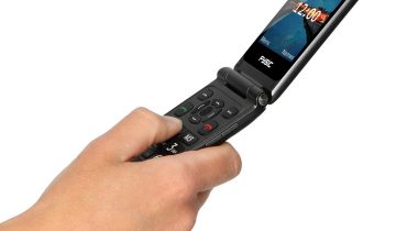 Fysic F15 – Eenvoudige Mobiele Klaptelefoon voor Senioren – 4G GSM met SOS Paniekknop – Zwart