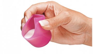 Comforthulpmiddelen Flexibele Medicijnbeker - roze 30 ml