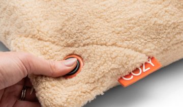 Cozy warmtekussen - Duurzaam & Draadloos - Infrarood | 45x45 cm - Licht bruin - Woolly - incl grote batterij