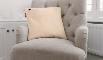Cozy warmtekussen - Duurzaam & Draadloos - Infrarood - 45x45 cm - crème - Teddy stof - incl standaard batterij