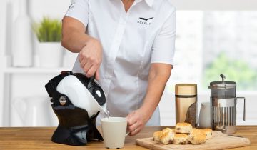 Uccello Waterkoker – Kantelbare  waterkoker – Veilig heet water inschenken