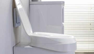 Invacare Aquatec 90 Ergo with lid
