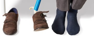 VITILITY Aankleedstok - schuim - Aantrekhulp - aankleedstok met aantrekhaak