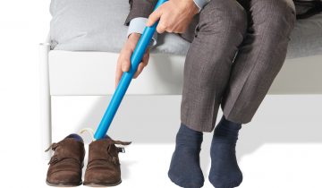 VITILITY Aankleedstok - schuim - Aantrekhulp - aankleedstok met aantrekhaak
