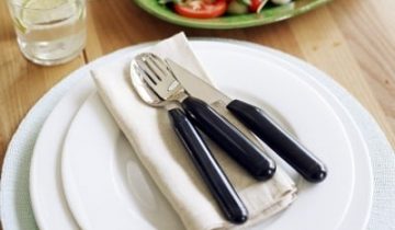 Lichtgewicht bestek met dik handgreep desserlepel